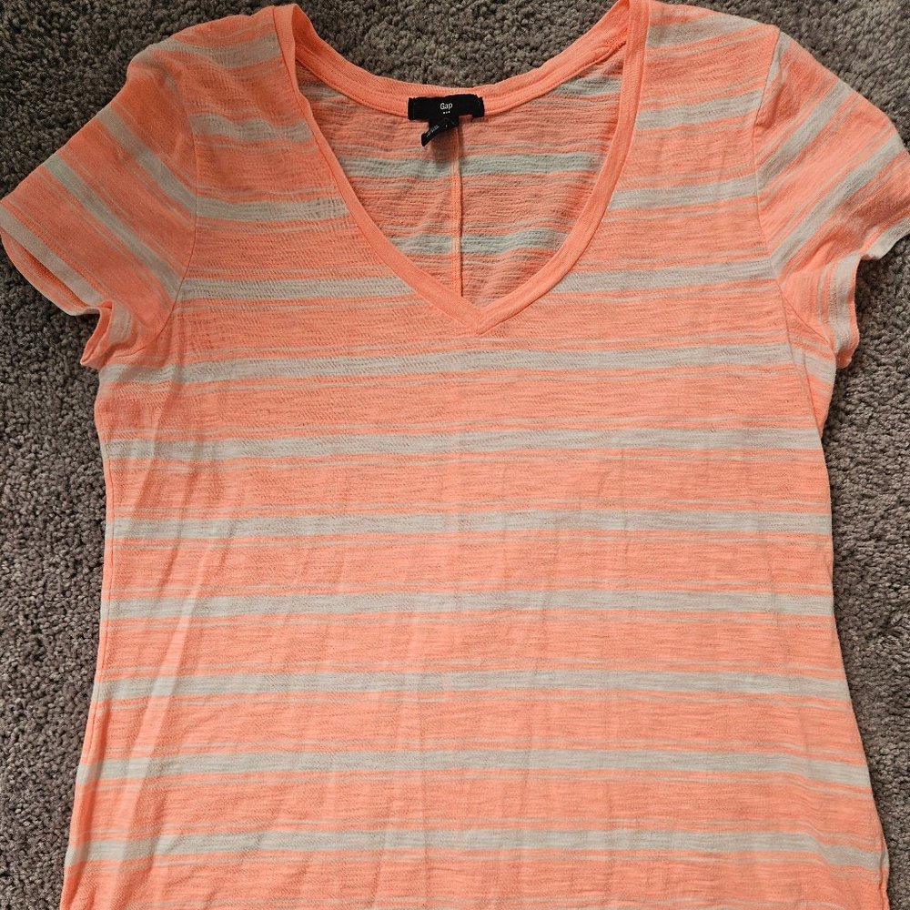 Womens Gap Tee